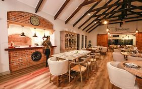 Otjiwa Safari Lodge